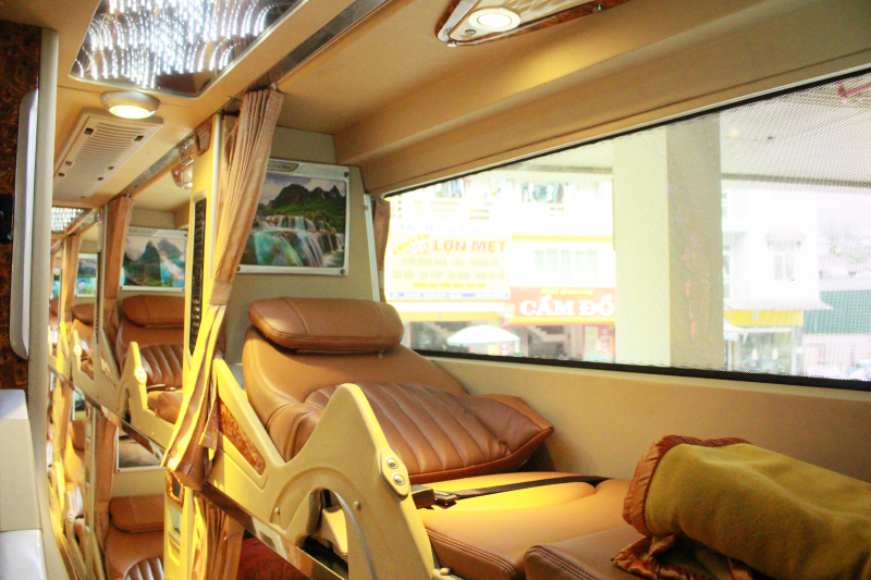 Hãng xe Hà Sơn Hải Vân - Giường nằm chất lượng cao